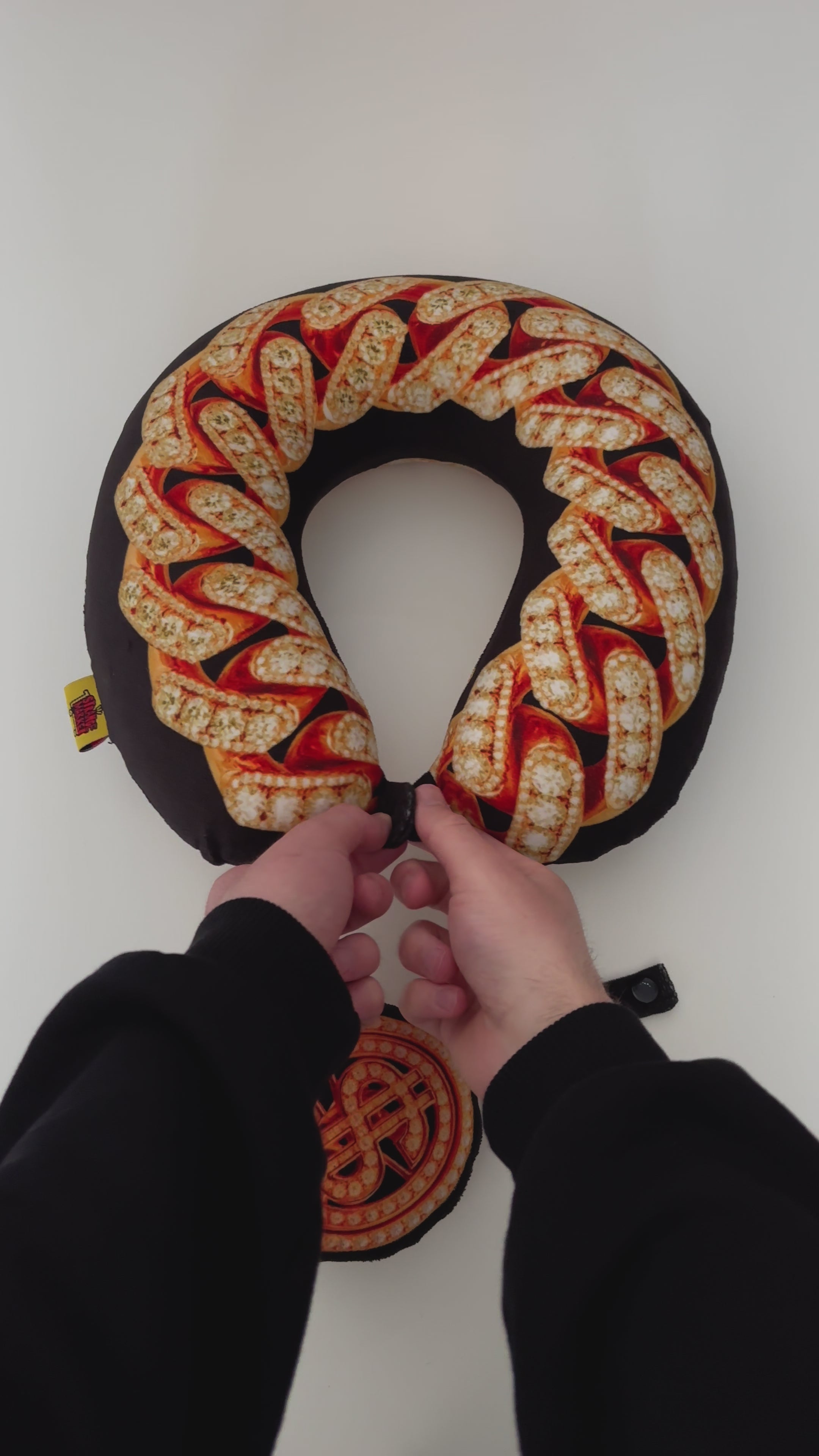 PILLOW CHAIN - OG Gold